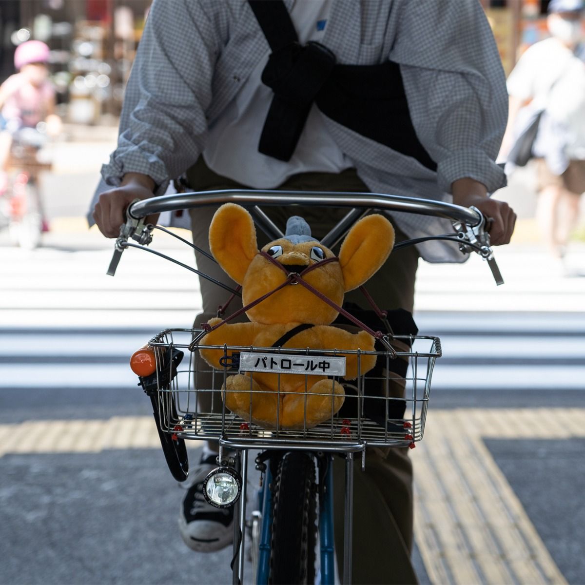 Blue Lug Sandwich Reflector - "On Patrol"