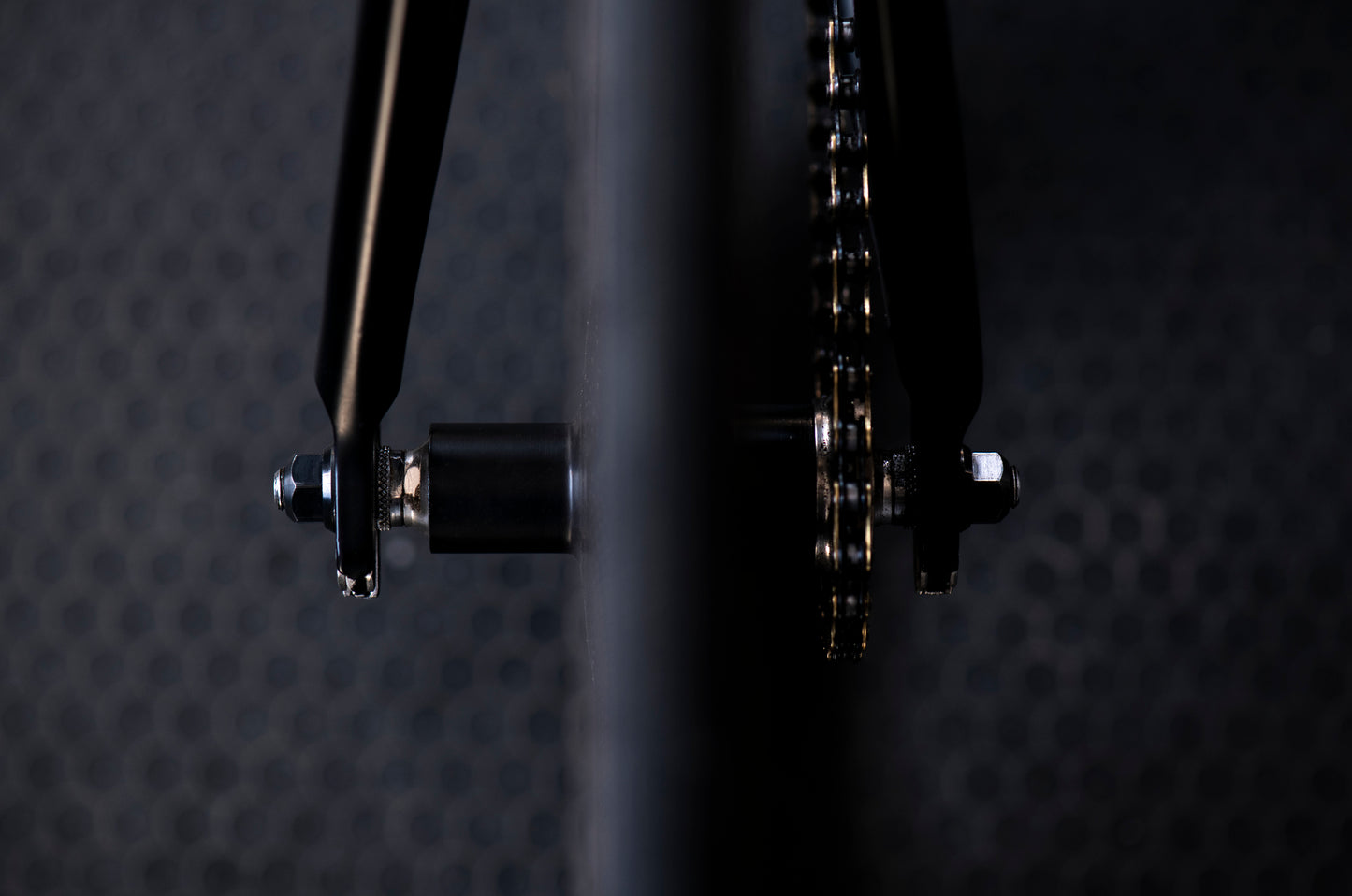 Runwell Elite Hub Nuts - Black