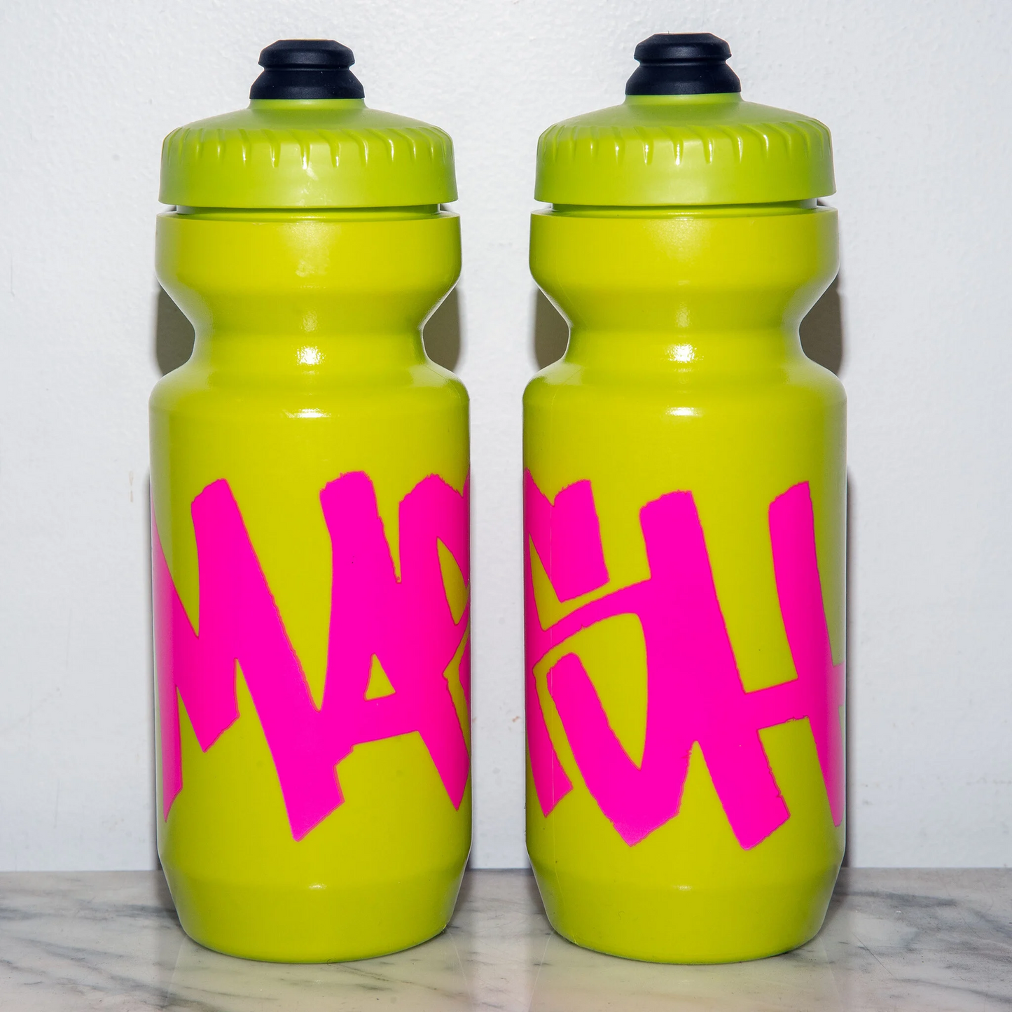 MASH Giant 22oz Purist Water Bottle - Hyper Green