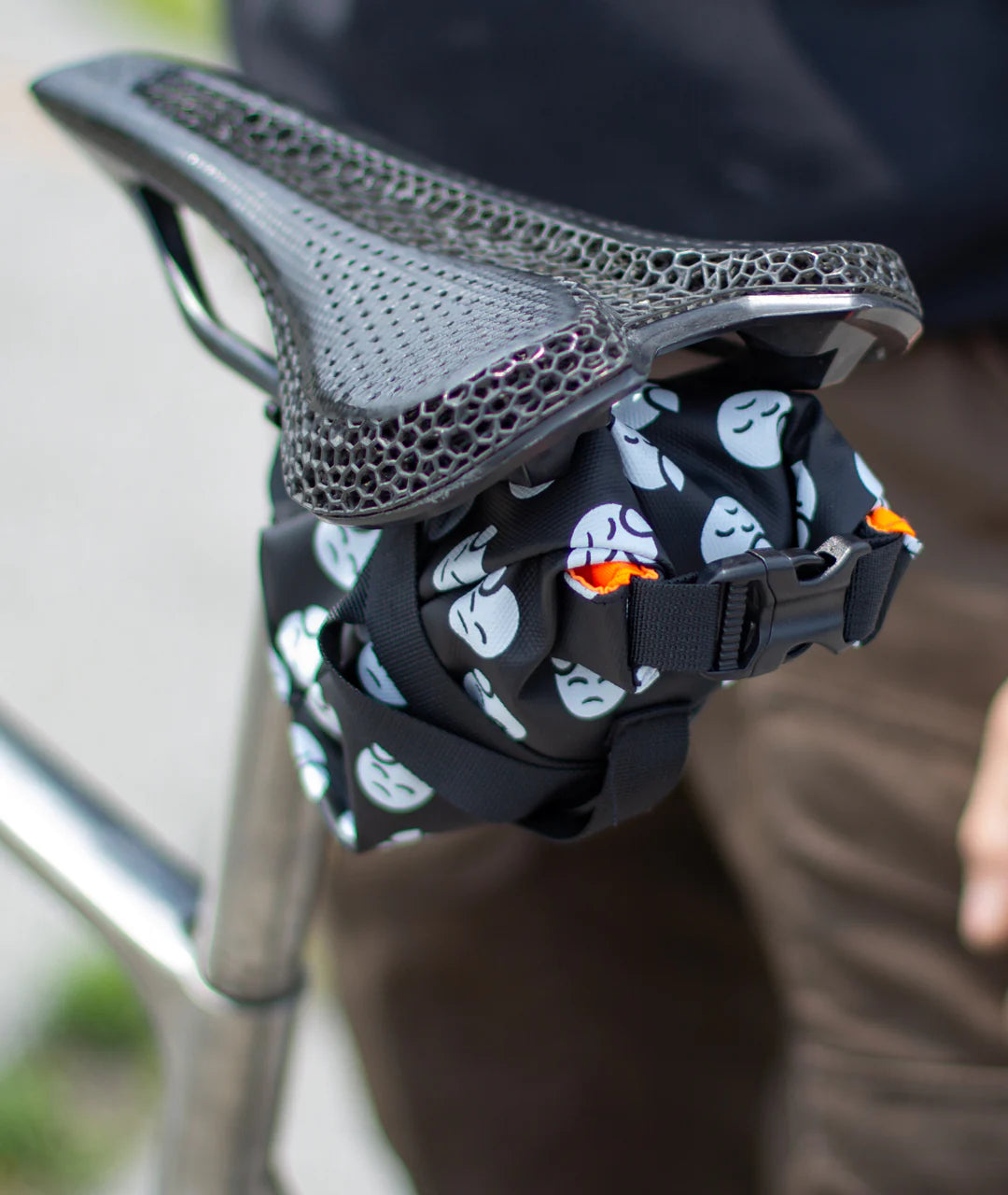 God & Famous Rolltop Saddle