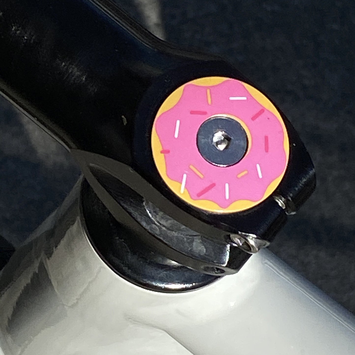 MASH Donut Top Cap