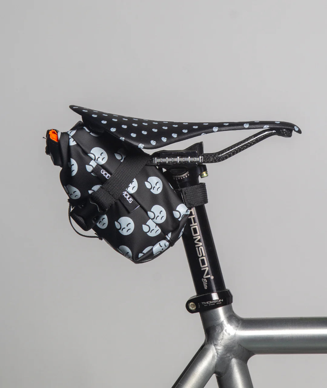 God & Famous Rolltop Saddle