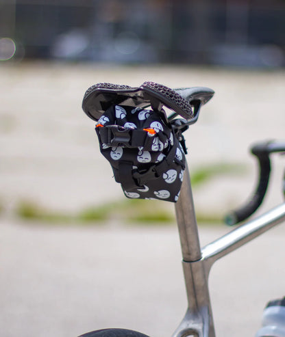 God & Famous Rolltop Saddle