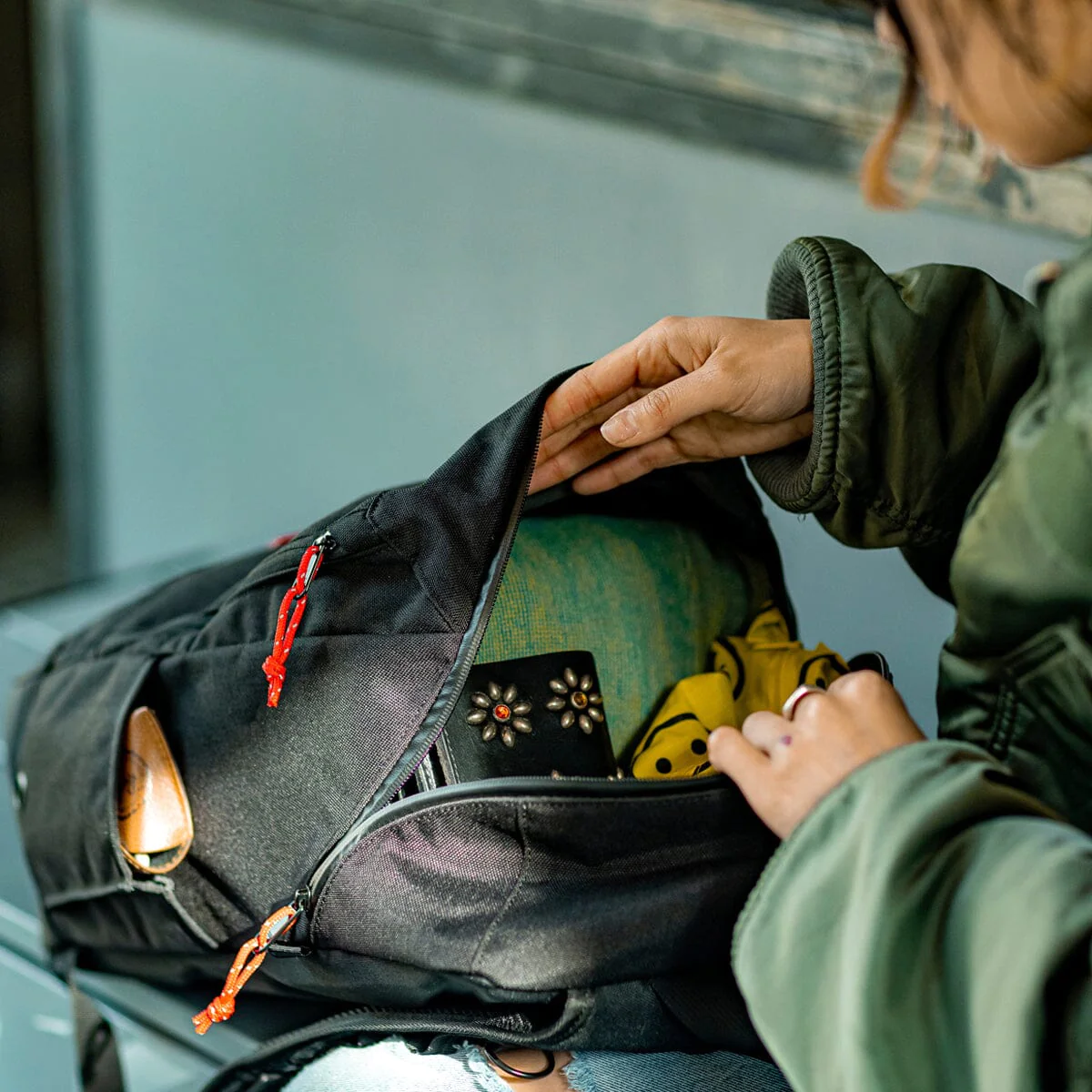 Chrome Industries Rostov 2.0 Backpack - Black/Red